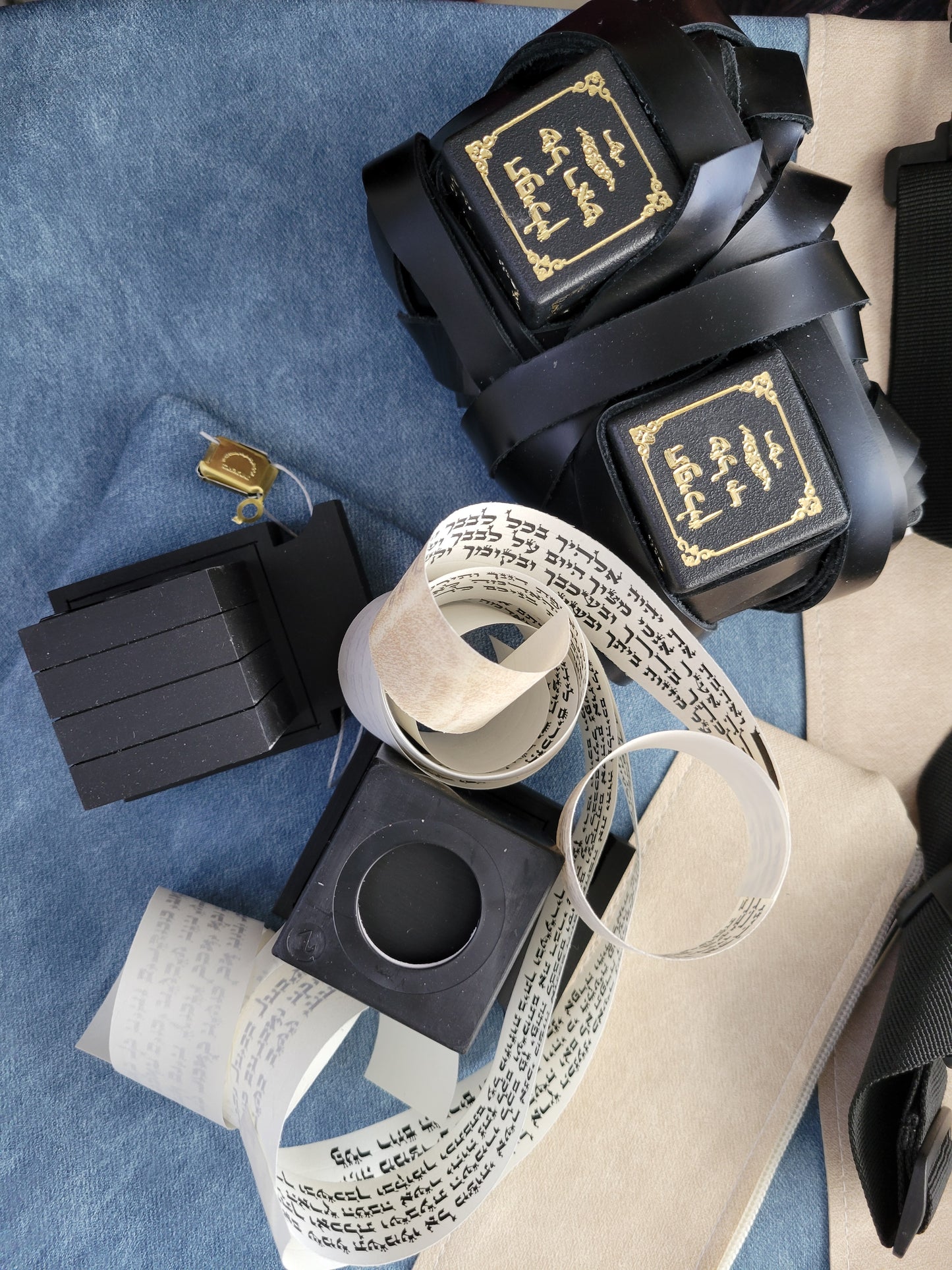Tefillin Straps Retzuos